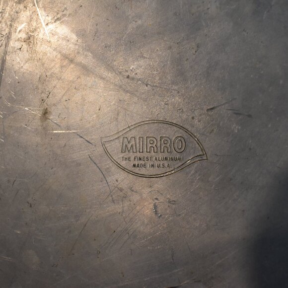 Vintage Mirro Aluminum Pot with Handle - Picture 4 of 4